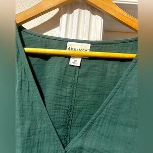 Ava Viv Green blouse